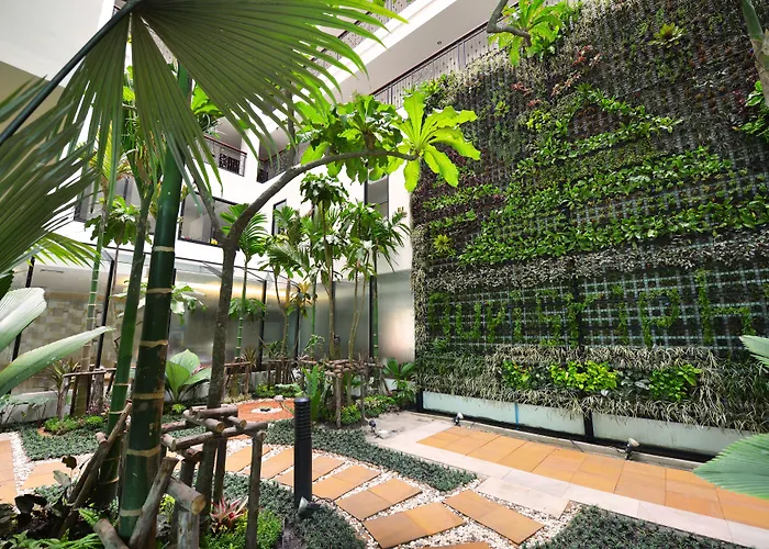 Buri SriphuHatyai Hotel